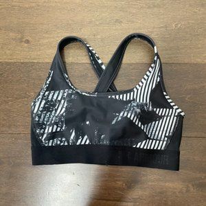 Under Armour Black Crossback SportsBra - Medium